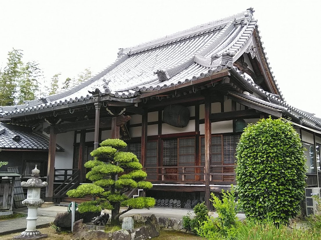 仏陀寺（ぶっだじ）
