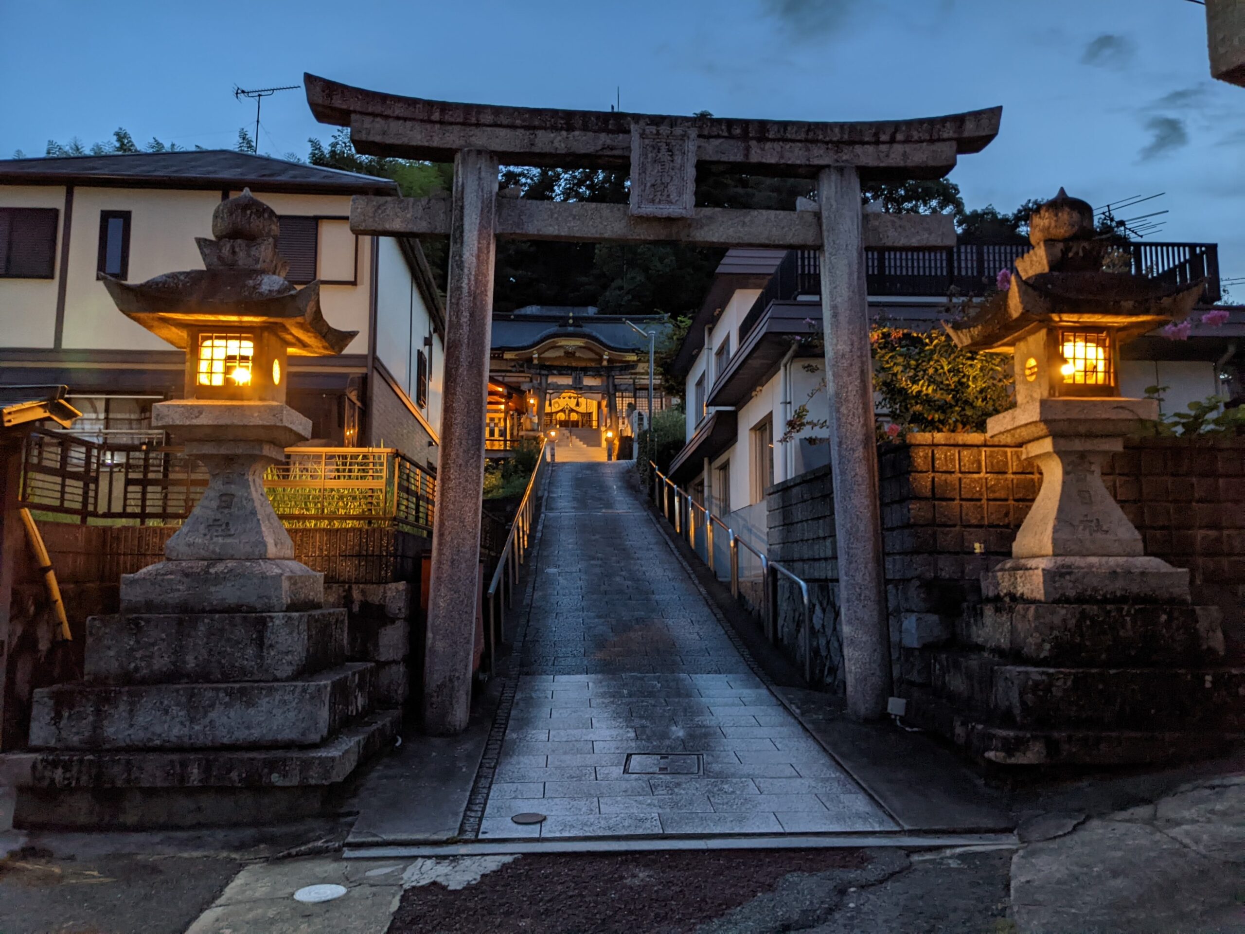 春日神社